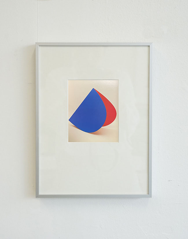 [엘스워스 켈리] Ellsworth Kelly — Red Blue Rocker (액자포함)  24 x 32.5 cm